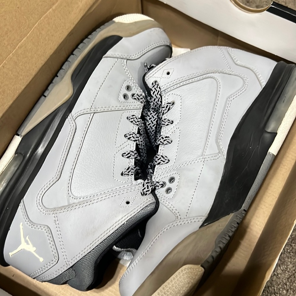grey jordans